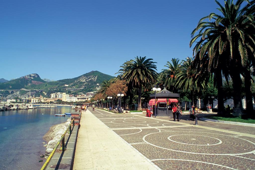 Salerno Prestige Apartment Exteriör bild